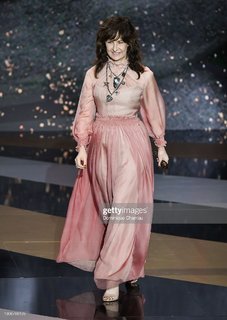 Valérie Lemercier feet photo 17