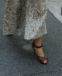 Valérie Trierweiler feet photo 16
