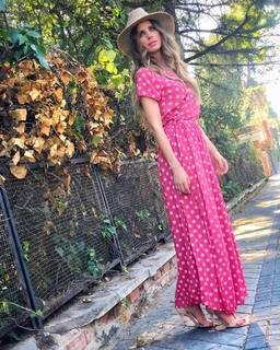 Vanesa Romero feet photo thumbnail