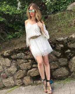 Vanesa Romero feet photo thumbnail