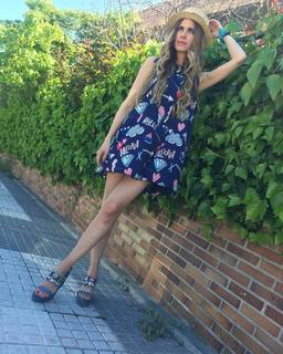 Vanesa Romero feet photo thumbnail