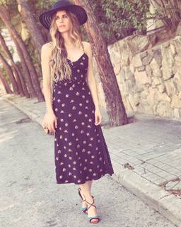 Vanesa Romero feet photo thumbnail