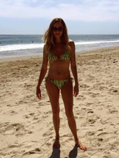 Vanessa Angel feet photo thumbnail