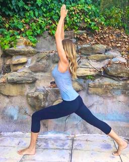 Vanessa Angel feet photo thumbnail