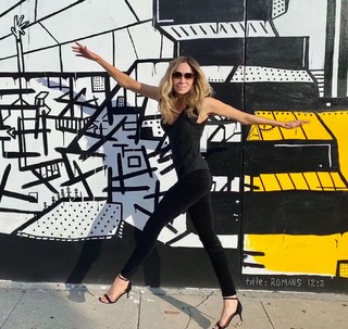 Vanessa Angel feet photo thumbnail