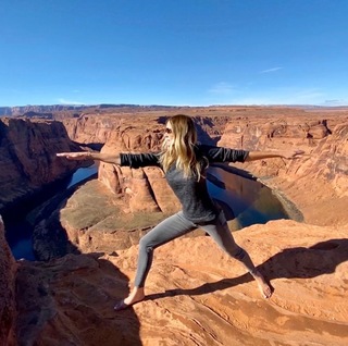 Vanessa Angel feet photo thumbnail
