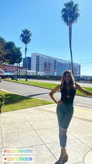 Vanessa Angel feet photo thumbnail