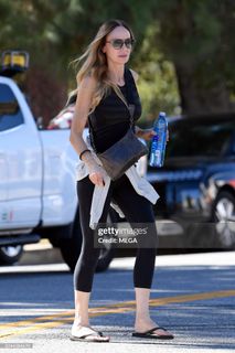 Vanessa Angel feet photo 2