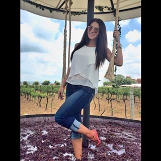 Vanessa Arias feet photo 2