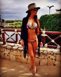 Vanessa Arias feet photo 20