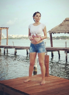 Vanessa Arias feet photo 7