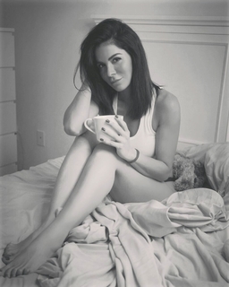 Vanessa Arias feet photo 4