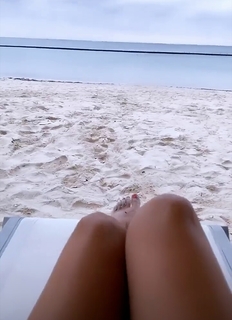 Vanessa Arias feet photo 10