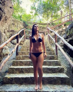 Vanessa Arias feet photo 2