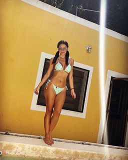 Vanessa Arias feet photo 9