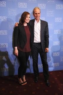 Vanessa Bayer feet photo thumbnail