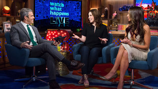 Vanessa Bayer feet photo thumbnail