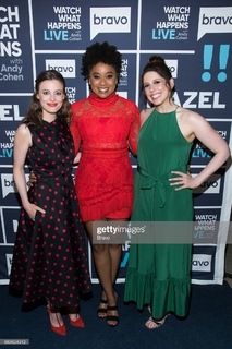 Vanessa Bayer feet photo thumbnail