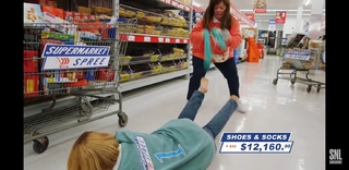 Vanessa Bayer feet photo thumbnail