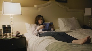 Vanessa Bayer feet photo thumbnail