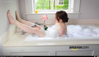 Vanessa Bayer feet photo thumbnail
