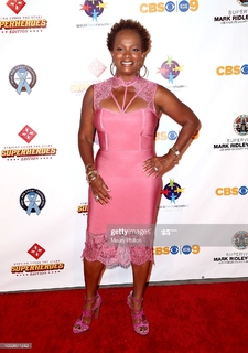 Vanessa Bell Calloway feet photo 13