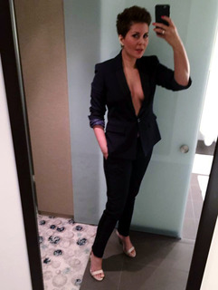 Vanessa Blumhagen feet photo thumbnail