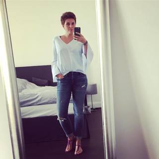 Vanessa Blumhagen feet photo thumbnail