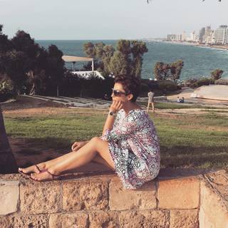 Vanessa Blumhagen feet photo thumbnail