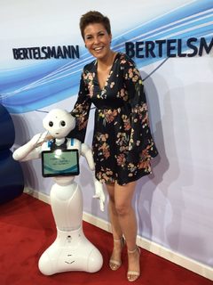 Vanessa Blumhagen feet photo thumbnail