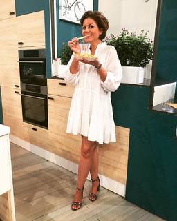Vanessa Blumhagen feet photo thumbnail