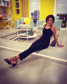 Vanessa Blumhagen feet photo thumbnail