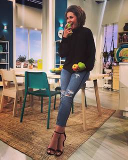 Vanessa Blumhagen feet photo thumbnail