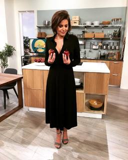 Vanessa Blumhagen feet photo thumbnail