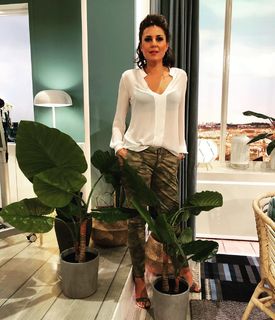 Vanessa Blumhagen feet photo thumbnail