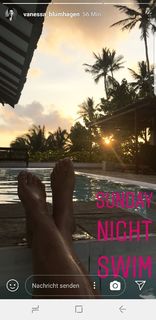 Vanessa Blumhagen feet photo thumbnail