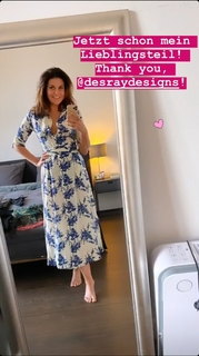 Vanessa Blumhagen feet photo thumbnail