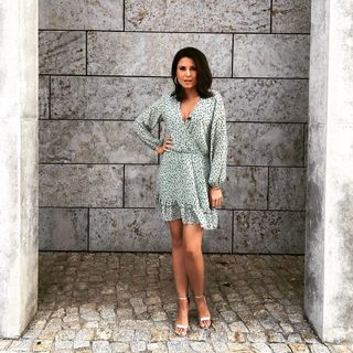 Vanessa Blumhagen feet photo thumbnail