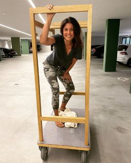 Vanessa Blumhagen feet photo thumbnail