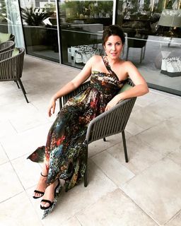 Vanessa Blumhagen feet photo thumbnail