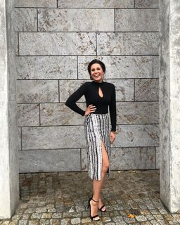 Vanessa Blumhagen feet photo thumbnail