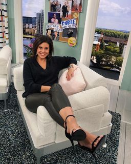 Vanessa Blumhagen feet photo thumbnail