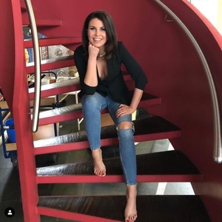 Vanessa Blumhagen feet photo thumbnail