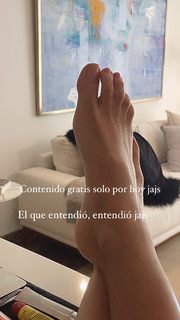 Vanessa Borghi feet photo 12