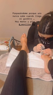 Vanessa Borghi feet photo 8