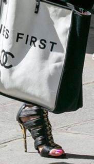 Vanessa Bryant feet photo thumbnail