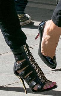 Vanessa Bryant feet photo thumbnail