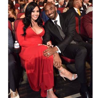 Vanessa Bryant feet photo thumbnail