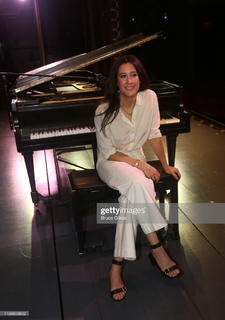 Vanessa Carlton feet photo 2