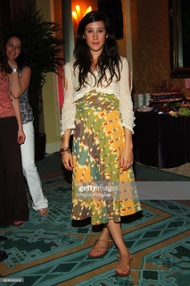 Vanessa Carlton feet photo 18